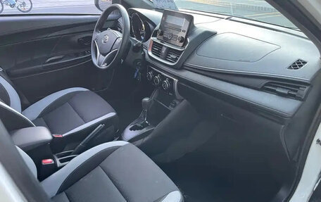 Toyota Yaris, 2022 год, 1 145 000 рублей, 11 фотография
