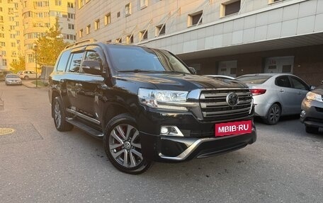 Toyota Land Cruiser 200, 2018 год, 8 000 000 рублей, 8 фотография