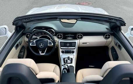 Mercedes-Benz SLC, 2017 год, 5 550 000 рублей, 28 фотография