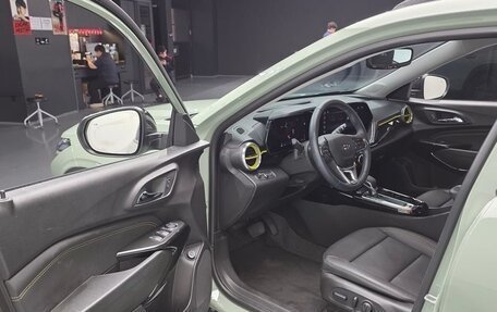 Chevrolet Trax, 2023 год, 1 780 000 рублей, 7 фотография