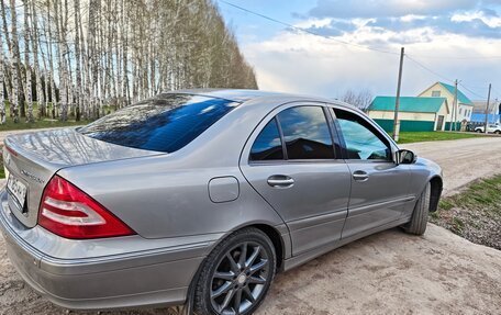 Mercedes-Benz C-Класс, 2006 год, 440 000 рублей, 6 фотография