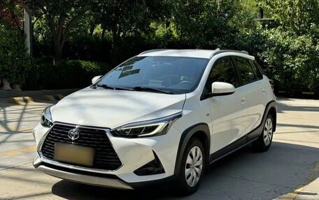 Toyota Yaris, 2022 год, 1 214 316 рублей, 1 фотография