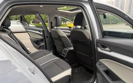 Volkswagen Golf VIII, 2022 год, 1 500 007 рублей, 16 фотография