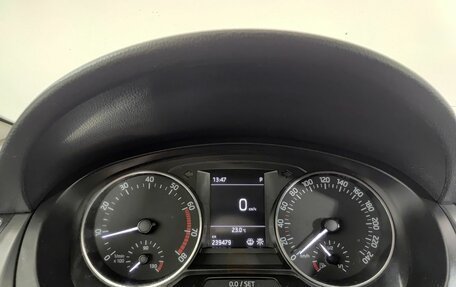 Skoda Rapid I, 2016 год, 935 000 рублей, 16 фотография