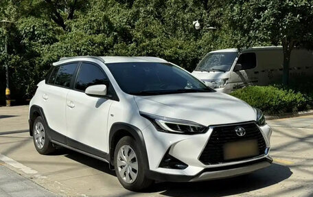 Toyota Yaris, 2022 год, 1 214 316 рублей, 3 фотография