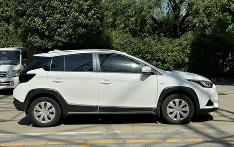 Toyota Yaris, 2022 год, 1 214 316 рублей, 4 фотография