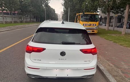 Volkswagen Golf VIII, 2023 год, 1 370 000 рублей, 5 фотография
