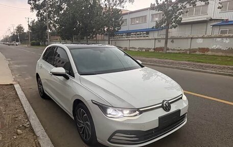Volkswagen Golf VIII, 2023 год, 1 370 000 рублей, 3 фотография