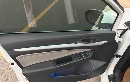 Volkswagen Golf VIII, 2023 год, 1 370 000 рублей, 12 фотография
