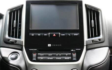 Toyota Land Cruiser 200, 2015 год, 4 980 000 рублей, 14 фотография