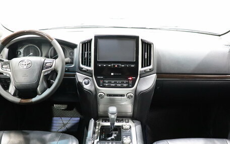 Toyota Land Cruiser 200, 2015 год, 4 980 000 рублей, 13 фотография