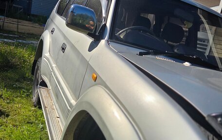 Toyota Land Cruiser 100 рестайлинг 2, 2001 год, 650 000 рублей, 4 фотография