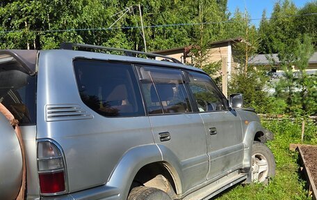 Toyota Land Cruiser 100 рестайлинг 2, 2001 год, 650 000 рублей, 8 фотография