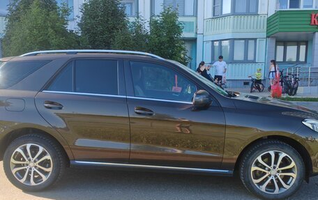 Mercedes-Benz GLE, 2016 год, 3 300 000 рублей, 2 фотография