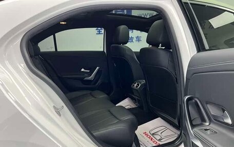 Mercedes-Benz A-Класс, 2022 год, 1 633 000 рублей, 8 фотография