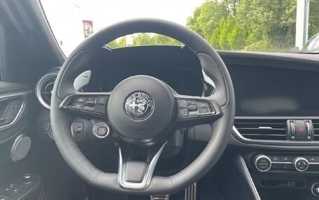 Alfa Romeo Giulia II, 2025 год, 7 540 000 рублей, 5 фотография