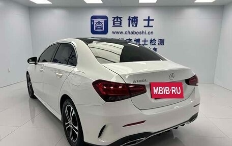 Mercedes-Benz A-Класс, 2022 год, 1 633 000 рублей, 4 фотография