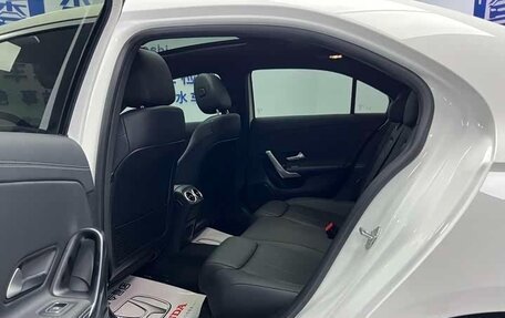 Mercedes-Benz A-Класс, 2022 год, 1 633 000 рублей, 11 фотография