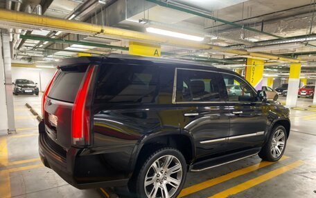 Cadillac Escalade IV, 2018 год, 6 100 000 рублей, 2 фотография