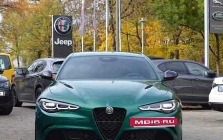 Alfa Romeo Giulia II, 2025 год, 13 450 000 рублей, 12 фотография
