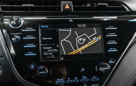 Toyota Camry, 2018 год, 2 679 000 рублей, 15 фотография