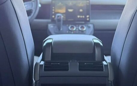 Land Rover Defender II, 2026 год, 10 900 000 рублей, 8 фотография