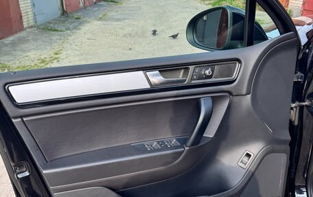 Volkswagen Touareg III, 2011 год, 3 000 000 рублей, 6 фотография