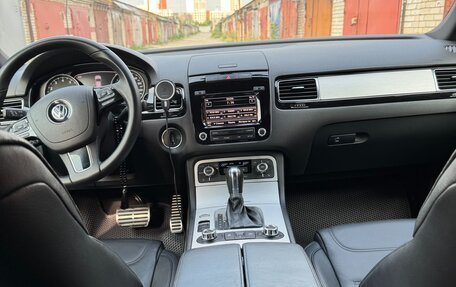 Volkswagen Touareg III, 2011 год, 3 000 000 рублей, 11 фотография