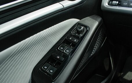 Geely Emgrand, 2023 год, 1 700 000 рублей, 21 фотография