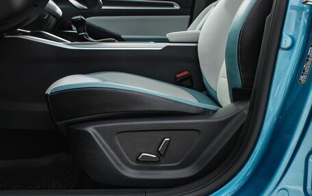 Geely Emgrand, 2023 год, 1 700 000 рублей, 22 фотография