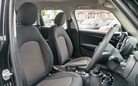 MINI Hatch, 2016 год, 750 000 рублей, 9 фотография