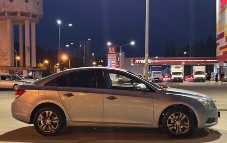 Chevrolet Cruze II, 2011 год, 520 000 рублей, 3 фотография