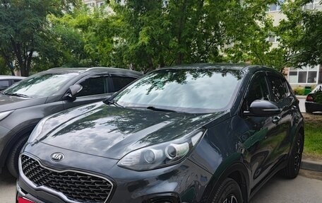 KIA Sportage IV рестайлинг, 2019 год, 1 800 000 рублей, 2 фотография