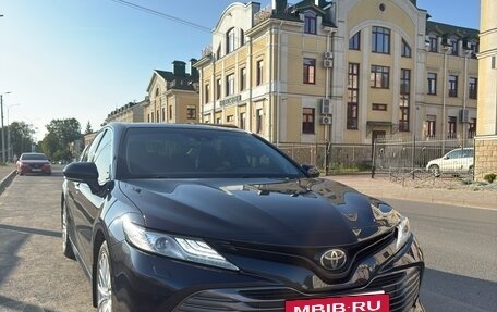 Toyota Camry, 2020 год, 2 750 000 рублей, 2 фотография