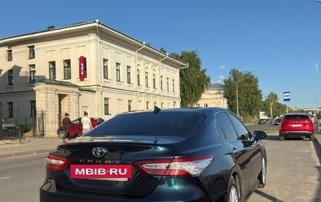 Toyota Camry, 2020 год, 2 750 000 рублей, 9 фотография