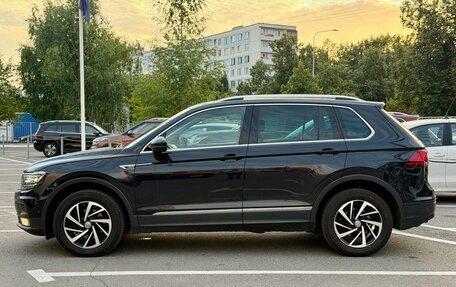 Volkswagen Tiguan II, 2018 год, 2 349 000 рублей, 4 фотография