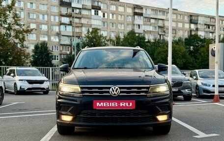 Volkswagen Tiguan II, 2018 год, 2 349 000 рублей, 3 фотография
