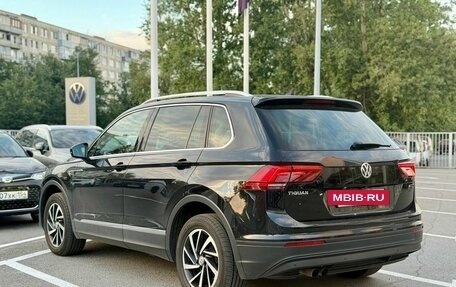 Volkswagen Tiguan II, 2018 год, 2 349 000 рублей, 7 фотография