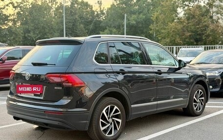 Volkswagen Tiguan II, 2018 год, 2 349 000 рублей, 6 фотография