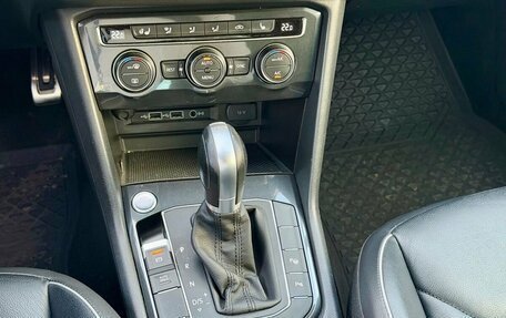 Volkswagen Tiguan II, 2018 год, 2 349 000 рублей, 14 фотография
