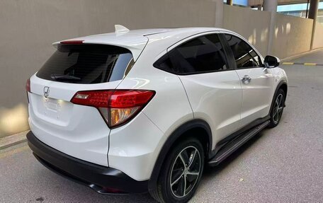 Honda Vezel, 2022 год, 1 549 000 рублей, 4 фотография