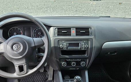 Volkswagen Jetta VI, 2012 год, 905 000 рублей, 15 фотография