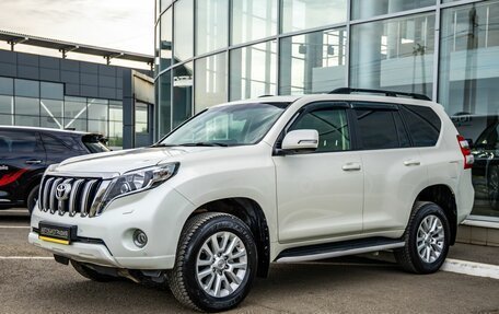 Toyota Land Cruiser Prado 150 рестайлинг 2, 2015 год, 2 988 000 рублей, 3 фотография
