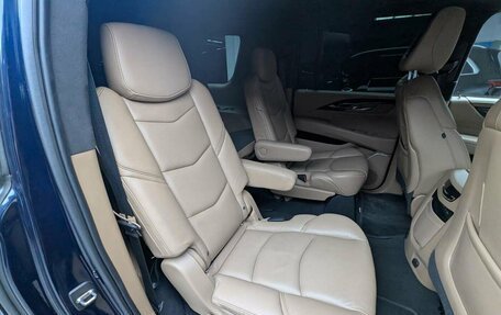 Cadillac Escalade IV, 2018 год, 4 149 000 рублей, 10 фотография