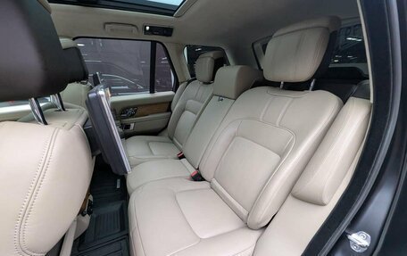 Land Rover Range Rover IV рестайлинг, 2020 год, 7 325 000 рублей, 9 фотография