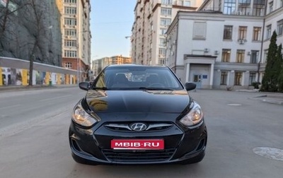 Hyundai Solaris II рестайлинг, 2013 год, 770 000 рублей, 1 фотография