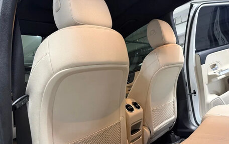 Mercedes-Benz GLB, 2023 год, 2 850 000 рублей, 14 фотография