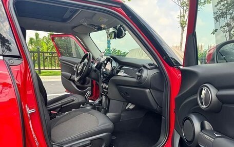 MINI Hatch, 2022 год, 1 620 000 рублей, 5 фотография