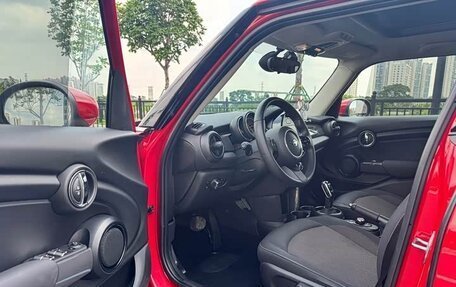 MINI Hatch, 2022 год, 1 620 000 рублей, 6 фотография