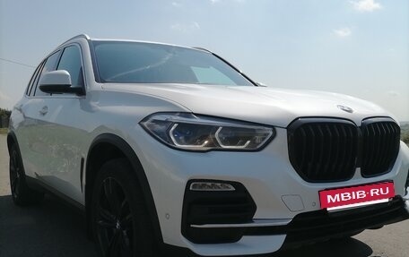 BMW X5, 2019 год, 5 600 000 рублей, 2 фотография